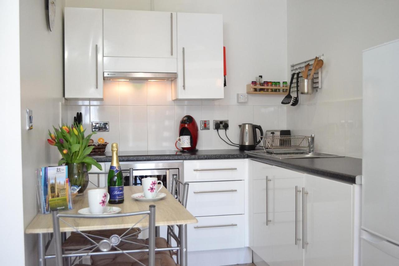 Epicsa - Family & Corporate Mews With Free Parking Appartement