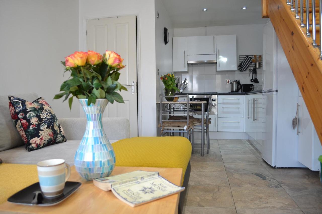Epicsa - Family & Corporate Mews With Free Parking CBG