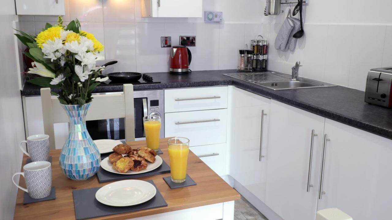 Epicsa - Family & Corporate Mews With Free Parking Appartement *