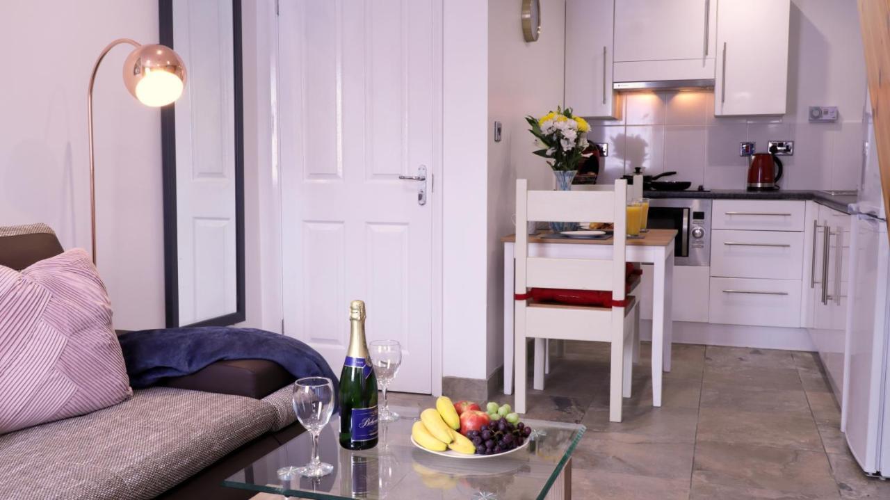 Epicsa - Family & Corporate Mews With Free Parking Appartement