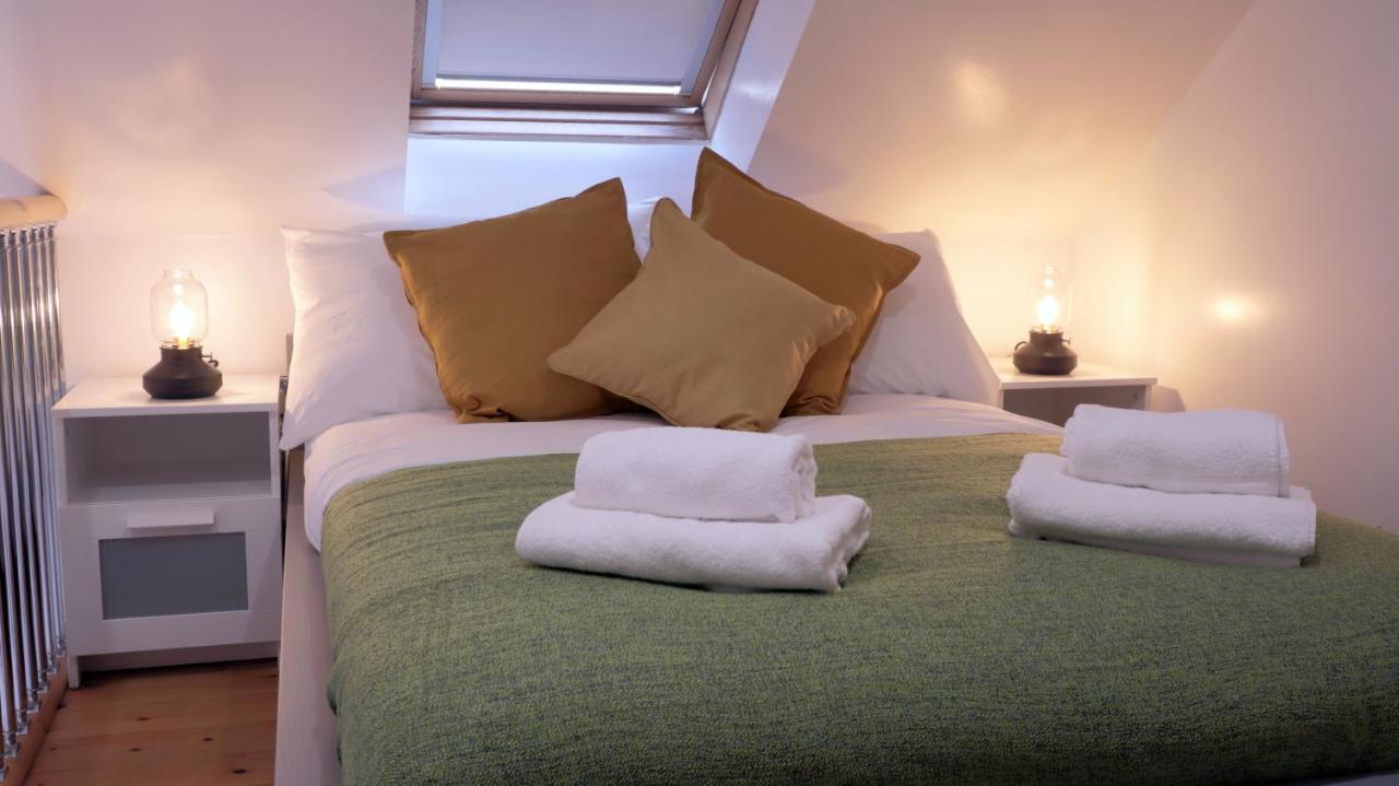 Epicsa - Family & Corporate Mews With Free Parking Appartement CBG
