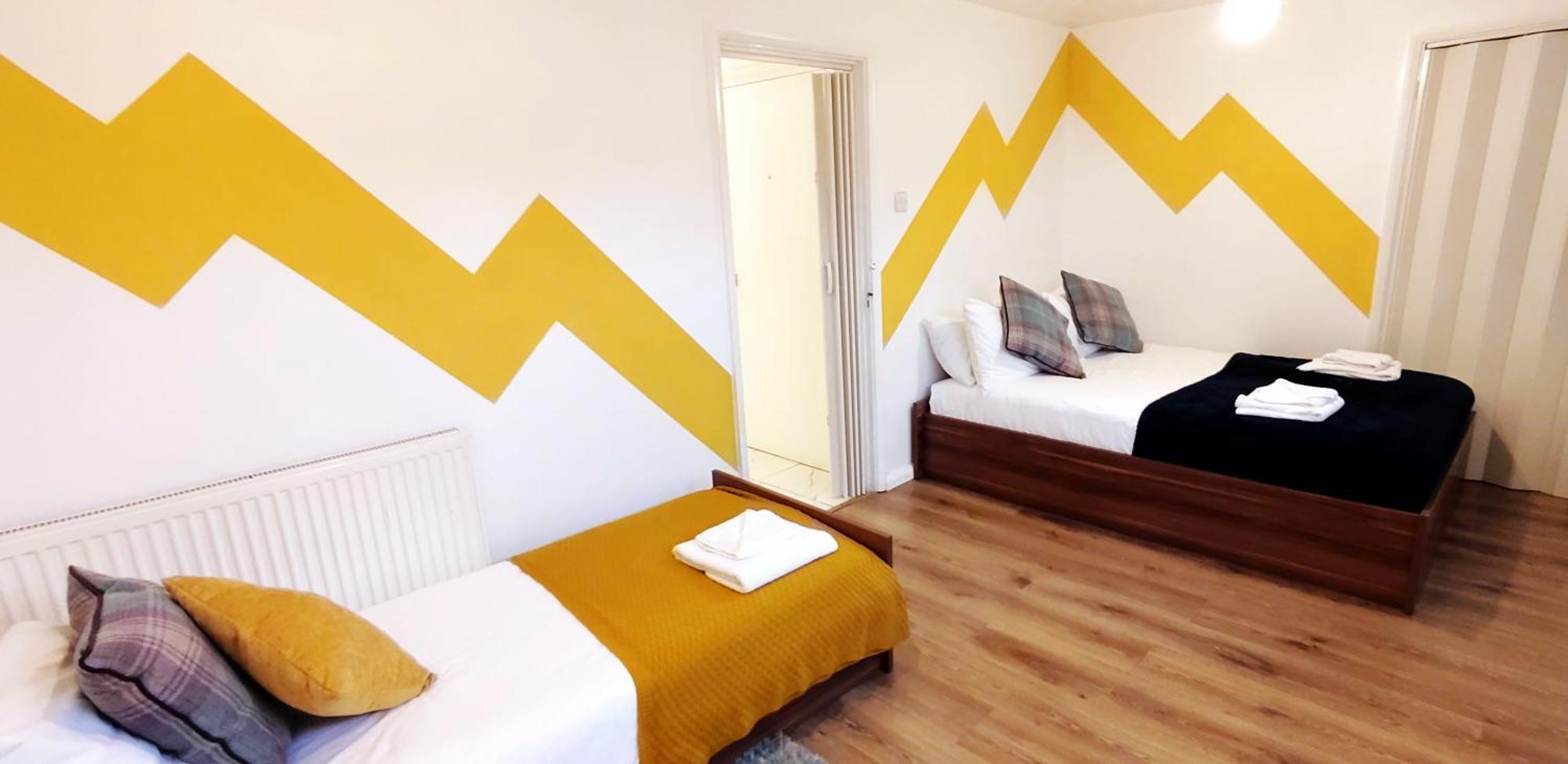 Epicsa - Family & Corporate Mews With Free Parking *