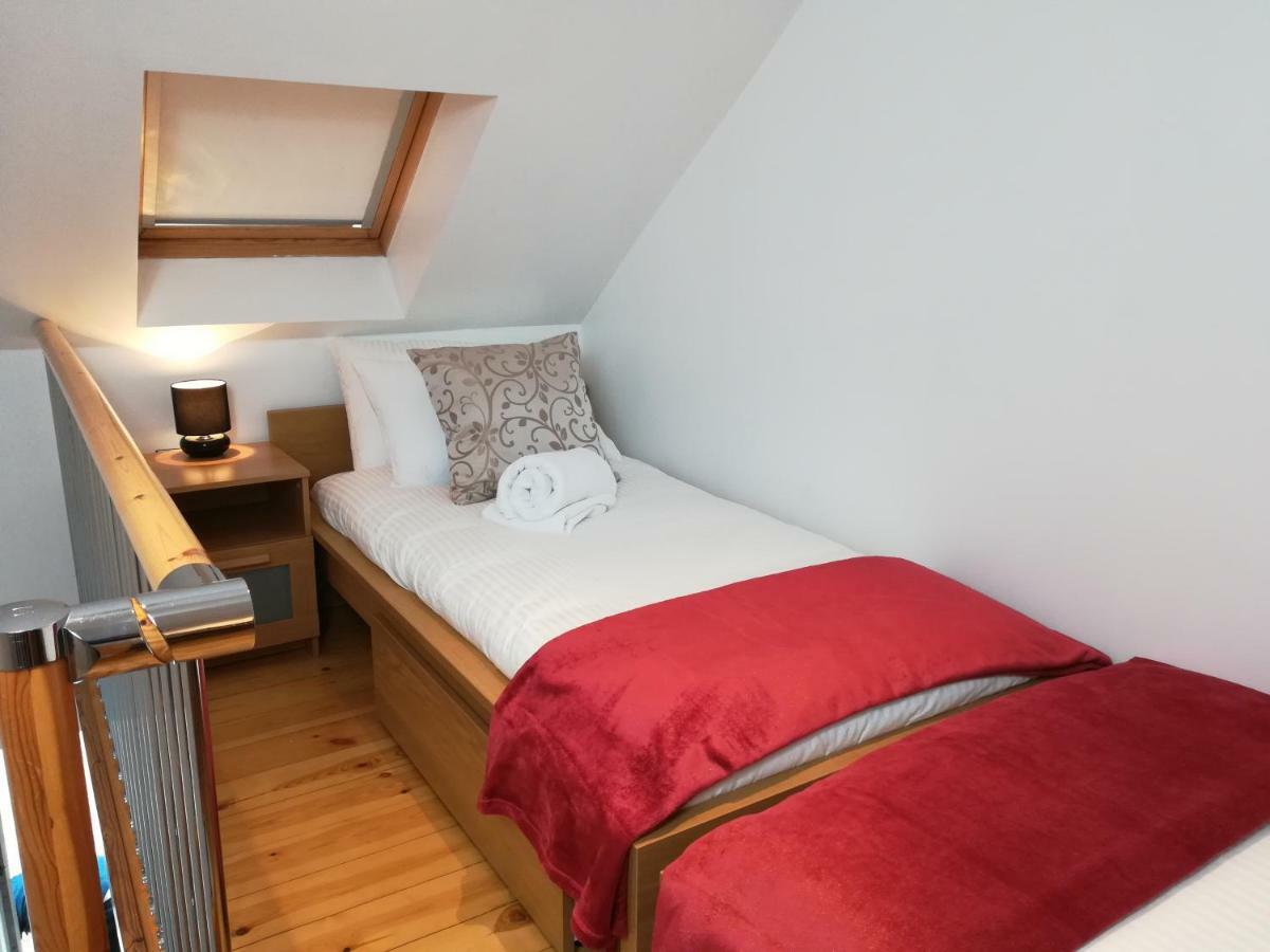 Epicsa - Family & Corporate Mews With Free Parking CBG