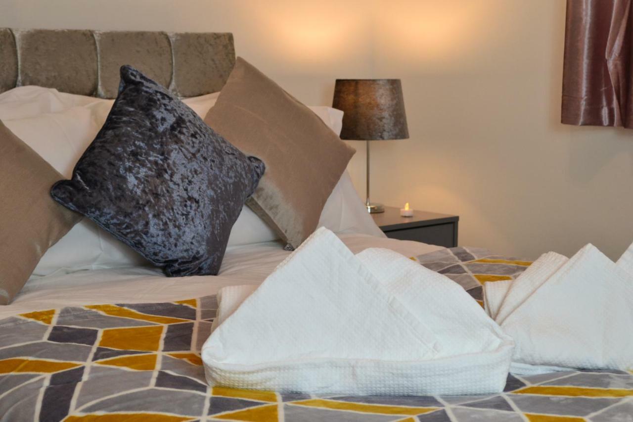 Epicsa - Family & Corporate Mews With Free Parking *